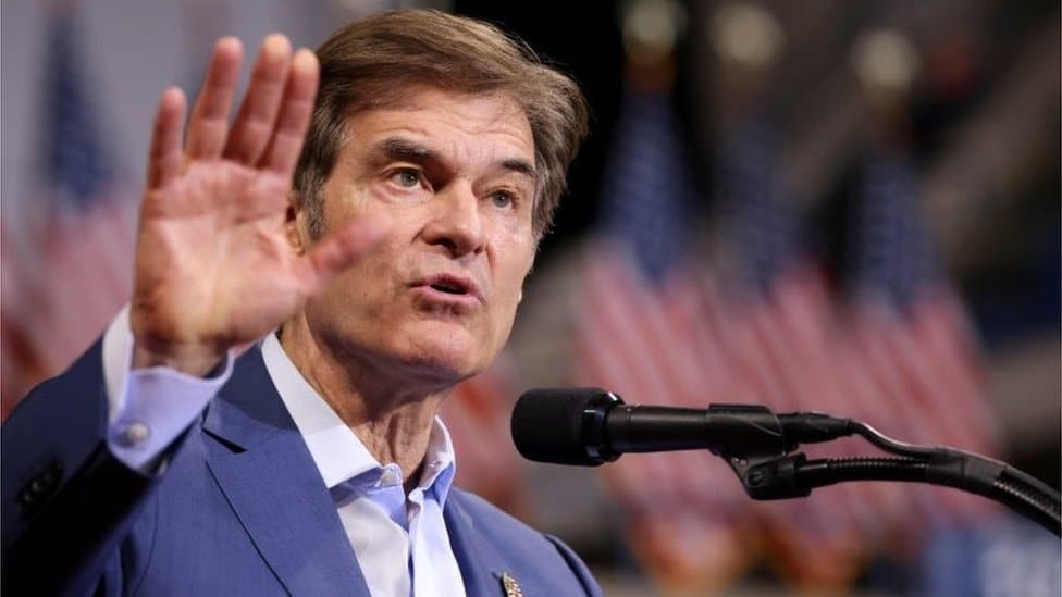 Amerika, politika i izbori: Tramp žestoko po Bajdenu - on je državni neprijatelj 3 Dr Mehmet Oz speaks at a rally in Wilkes-Barre, Pennsylvania. Photo: 3 September 2022