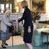 Velika Britanija i politika: Kraljica Elizabeta Druga imenovala novu premijerku Liz Tras 11