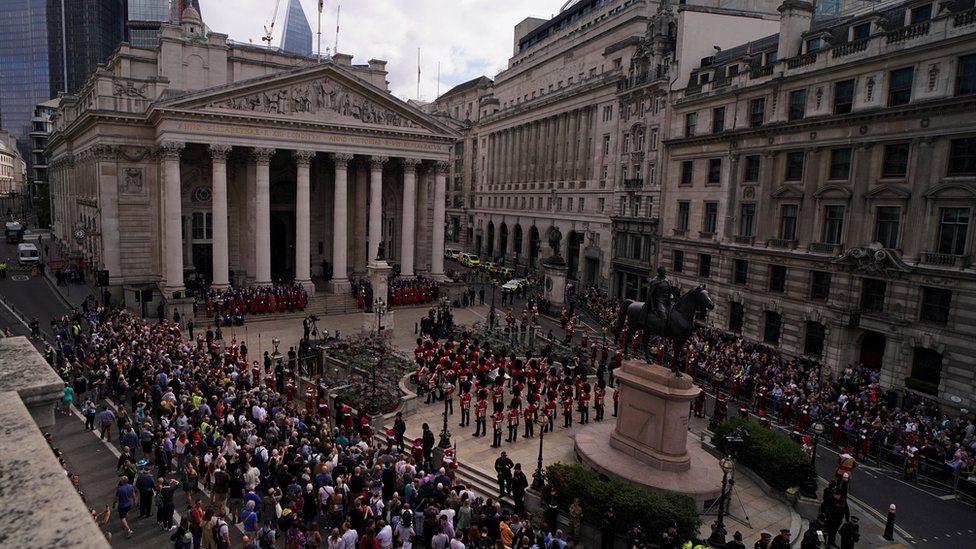 Kralj Čarls Treći prvi put kao monarh u Severnoj Irskoj 8 Kralj Čarls Treći