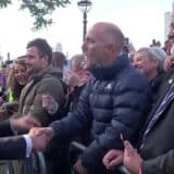 Kraljica Elizabeta Druga: Kralj Čarls i princ Vilijam posetili ljude koji u redu čekaju da odaju počast kraljici Elizabeti 5