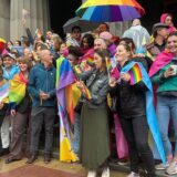 Evroprajd i Srbija: LGBT žurka na kraju Evroprajda, manji sukobi protivnika prajda i policije, premijerka Brnabić zahvalna građanima na toleranciji 10
