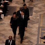 Kanada i kraljica Elizabeta Druga: Kanadski premijer kritikovan zbog pevanja uoči sahrane britanske kraljice 12