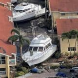 Prirodne katastrofe i Amerika: Razarajući uragan ostavlja pustoš, strahuje se da će biti mnogo žrtava 15