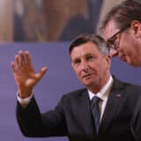 Serbian President Aleksandar Vucic (R) and Slovenian President Borut Pahor (L)