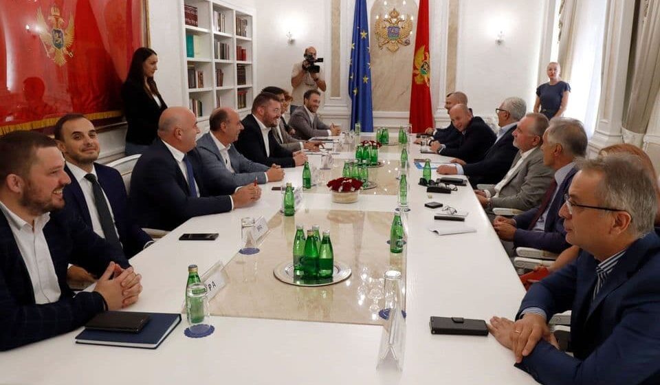 Sastanak nekadašnje parlamentarne većine u Crnoj Gori bez konkretnih rezultata 1
