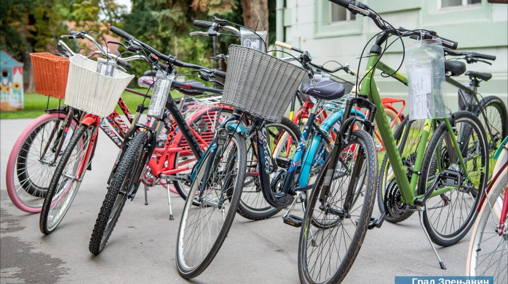 Zrenjanincima dodeljeni bicikli: Nabavku dvotočkaša subvencionisao Grad 1