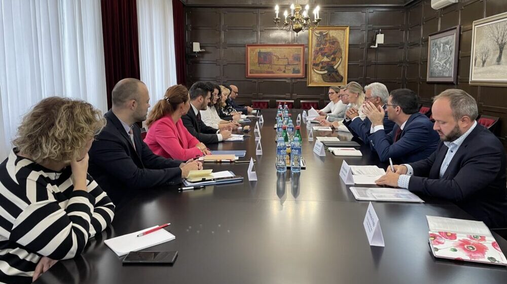 Gradonačelnici Ulma i Novog Ulma na sastanku u Pokrajinskoj vladi 1