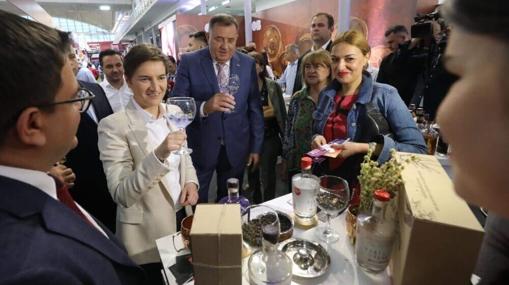 Brnabić: Oni koji proizvode vino i rakiju pomogli da se jedna briljantna politička ideja dodatno učvrsti 1