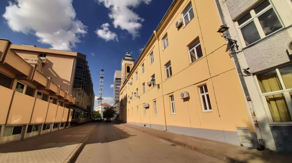 Sindikat Zrenjaninske gimnazije zatražio izjašnjavanje o suspendovanoj profesorki 1