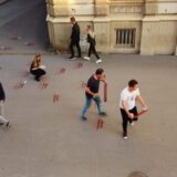 "Ne smeta im spomenik fašistima, ali im smeta peticija i deljenje letaka": Aktivisti nakon jučerašnjeg hapšenja nastavljaju sa kampanjom 8