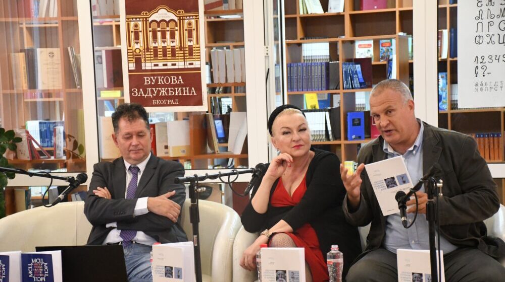 Lozničani u čudu: Novinarka Danasa dobila epitete "strani plaćenik" i "pripadnica NVO" na 89. Vukovom saboru 1