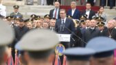 Promocija oficira Promovisani najmlađi oficiri Vojske Srbije, Vučić im poželeo karijere poput strojevog koraka (FOTO) 3