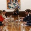 Vučić razgovarao s nemačkom zvaničnicom o bilateralnim i ekonomskim odnosima 17