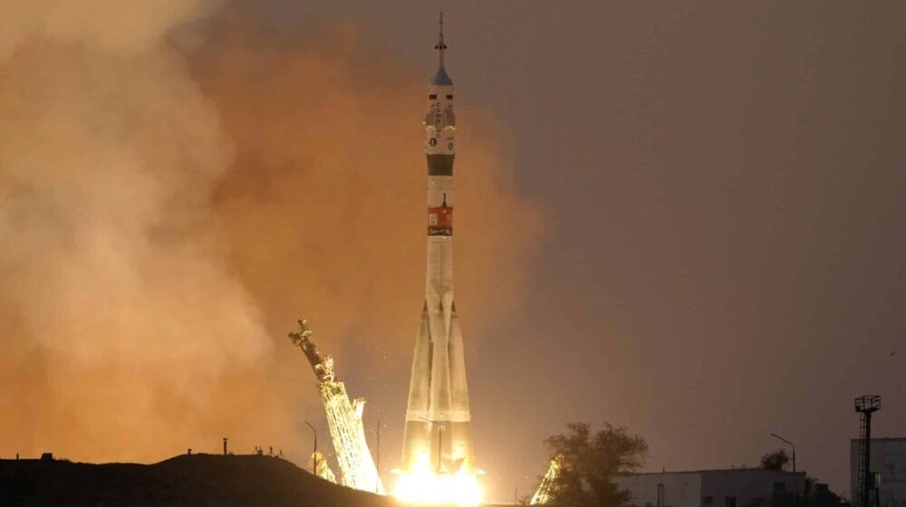 Raketa Sojuz poletela ka svemirskoj stanici s jednim Amerikancem i dva Rusa 1