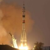 Raketa Sojuz poletela ka svemirskoj stanici s jednim Amerikancem i dva Rusa 2