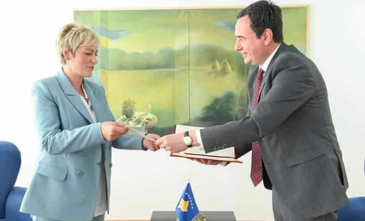 Predsednik opštine Preševo Šćiprim Arifi: Gde su pare Aljbina Kutrija za Bujanovac, Meveđu i nas? 2 Predsednik opštine Preševo Šćiprim Arifi: Gde su pare Aljbina Kutrija za Bujanovac, Meveđu i nas? 2