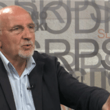 Preminuo politikolog sa Kosova Beljulj Bećaj 1