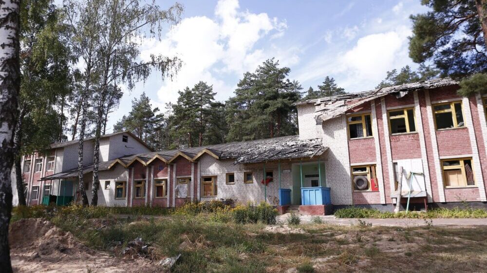 Nova školska godina u Ukrajini uz zvuk zvona i sirena, seoska škola bila skrovište 1