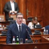 Prvi dan skupštinske rasprave o Kosovu završen posle deset sati: Nastavak sutra, Vučić očekivao da će svi glasati za izveštaj i prihvatio dva predloga opozicije 7