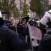 Ko je predvodio huligane tokom Evroprajda u Beogradu? 5