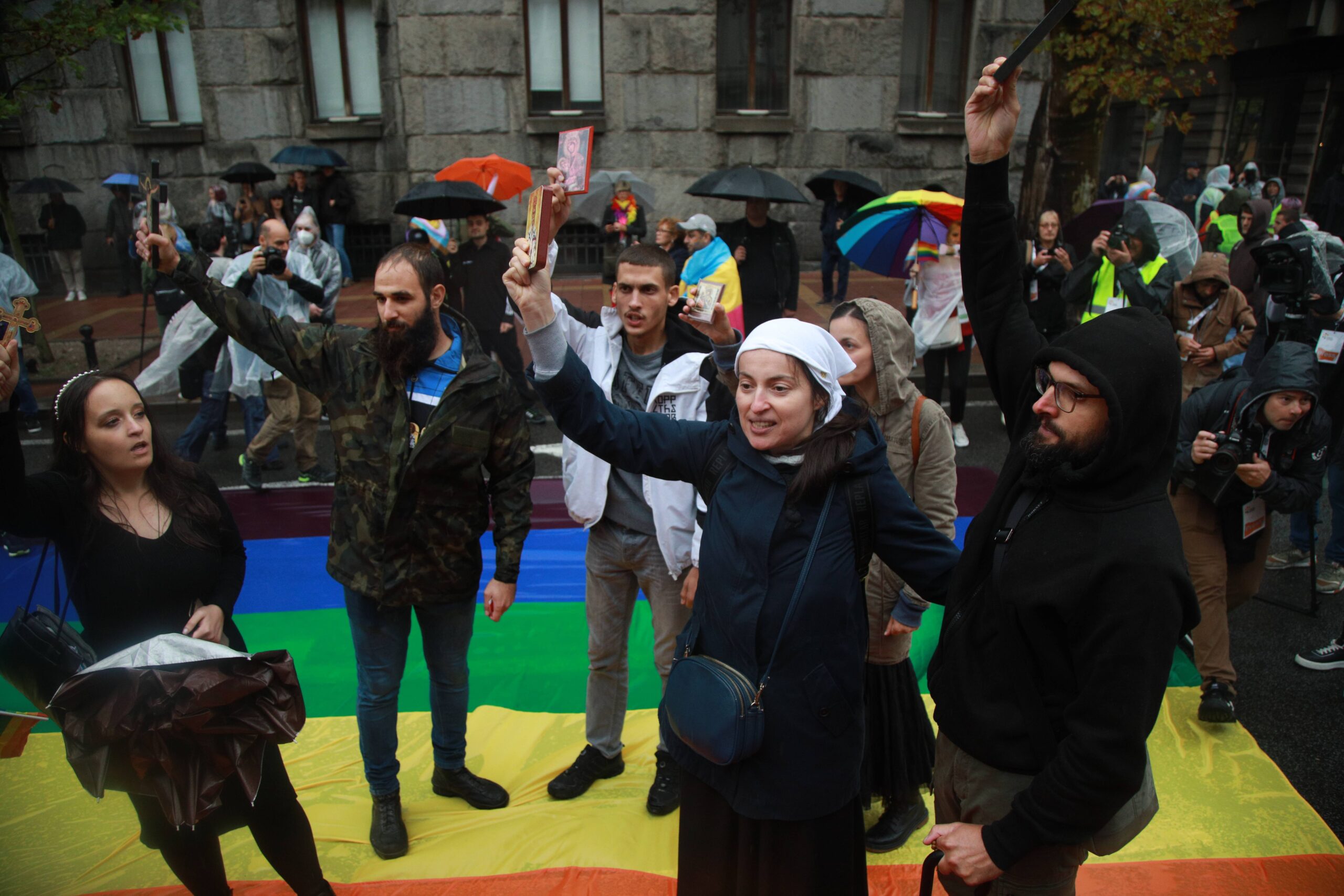 Evroprajd 2022 kroz fotografije: Slike jedne subote u Beogradu 26