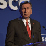 Pahor: Ne podržavam Vučićevu odluku da ne uvede sankcije Rusiji, ali mogu da razumem 7