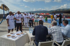 Gulašijada u Vranju "Najbitniji sastojak je dobra volja": Meraklije u Vranju otkrile tajnu najukusnijeg gulaša 15