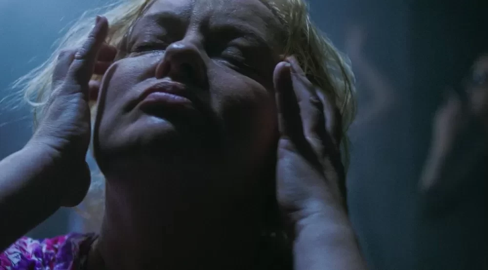 Povodom svetske premijere našeg filma “Da li ste videli ovu ženu?”danas u Veneciji glavna glumica Ksenija Marinković za Danas: Kroz priču o Draginji je ispričana kriza našeg vremena 1