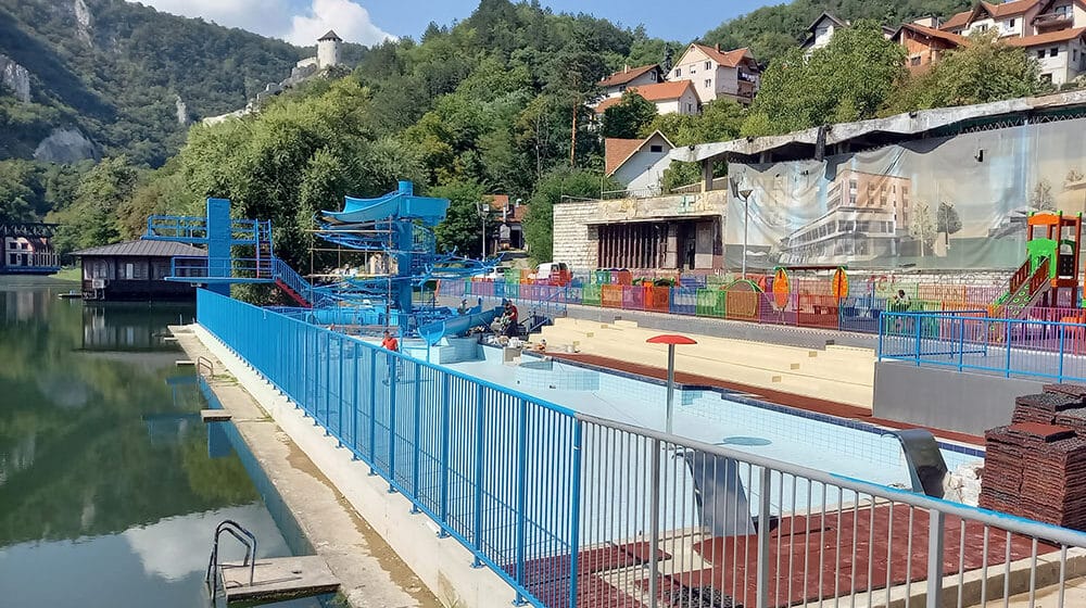 Zašto kasni završetak rekonstrukcije dečjeg bazena na gradskoj plaži u Užicu 1