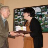 Draganu Dragojloviću dodeljena „Paunova nagrada“ u užičkom selu Ribaševina 12