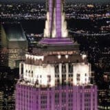 Na Ajfeleovom tornju ugašena svetla dok su na Empajer stejtu ljubičasta u znak poštovanja prema preminuloj kraljici 3