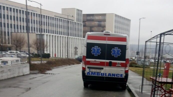 Hitna pomoć u Kragujevcu intervenisala 11 puta na javnim mestima i zbog saobraćajne nezgode 1