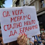 "Bitka za Staricu" ispred zgrade Predsedništva na Andrićevom vencu (FOTO) 2