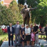 Šaban Šaulić dobio spomenik visok četiri metra u Šapcu 5