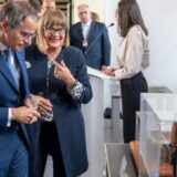 Gojković i Grosi otvorili izložbu „Nikola Tesla – Ključni doprinos energetici“ u Beču 11