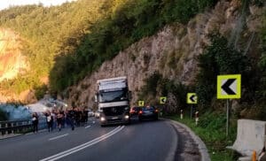Komemorativna povorka do mesta na kome su, u saobraćajnoj nesreći, nastradala četvorica mladih Užičana 2