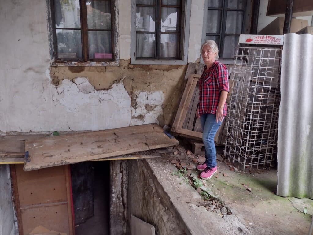 Popucali svi zidovi, ragastovi, malter se odronio, instalacija nema: Zarobljeni život kragujevačke porodice Ognjanović u kući koja je spomenik kulture 2