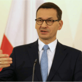 Premijer Poljske položio cveće na spomenik Stepanu Banderi: Istina ili ruska propaganda 13