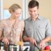 Zašto su muškarci koji kuvaju i raspremaju za sobom privlačniji ženama? 20