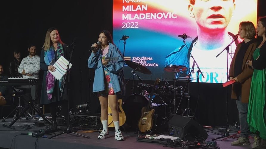 Nagrada Milan Mladenović dodeljena Dini Jašari za pesmu Doma 1