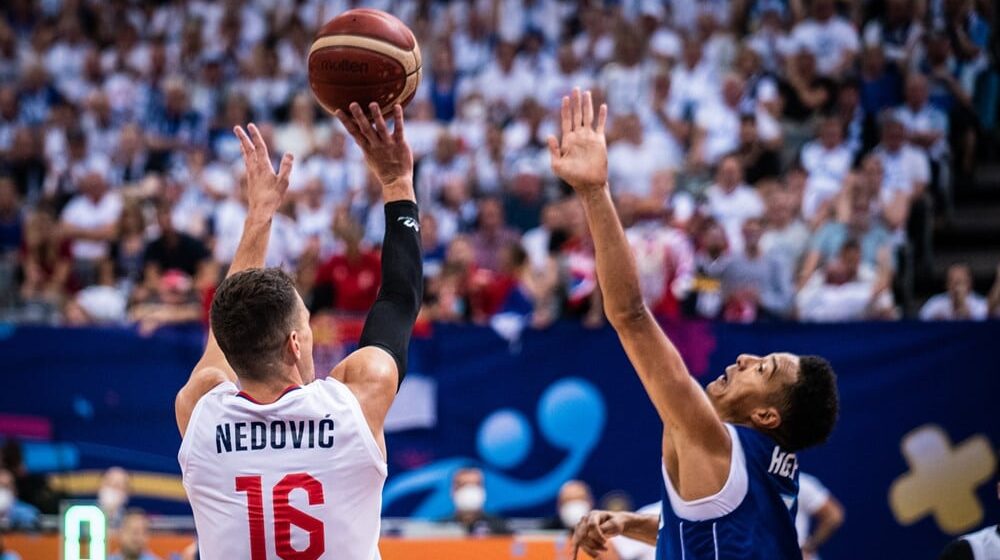 Pesma od igre Srbije: Finska razbijena za 20 minuta, već drugi put ubačena "stotka" 1
