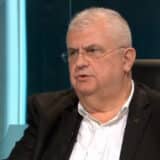 Nenad Čanak sa sinom i Aljbinom Kurtijem na radnom doručku (FOTO) 10