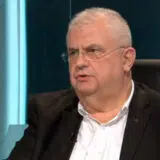 Nenad Čanak sa sinom i Aljbinom Kurtijem na radnom doručku (FOTO) 11