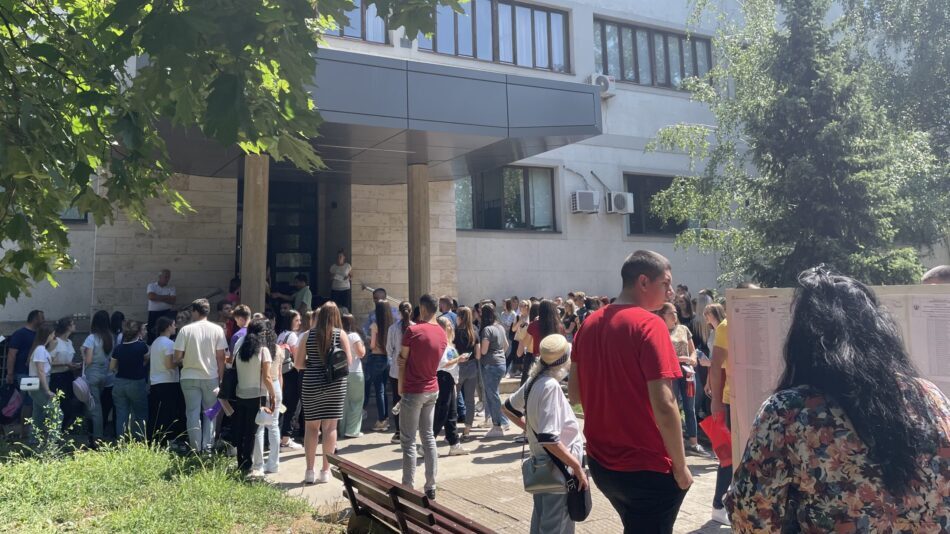 Medicinski fakultet Niš Dr Dragan Milić tvrdi da je njegov otkaz "politički", a Komisija "oktroisana i ucenjena": Kolegijum niškog Medicinskog fakulteta negira optužbe 3