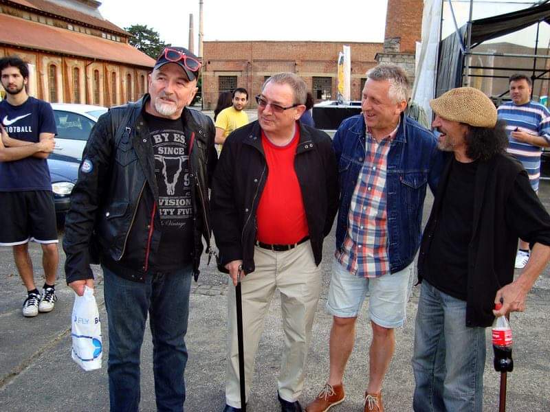 Prijateljstvo koje traje decenijama: Pol Gič iz Votforda najverniji fan grupe Smak iz Engleske 2