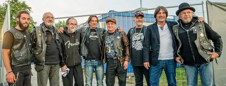 Prijateljstvo koje traje decenijama: Pol Gič iz Votforda najverniji fan grupe Smak iz Engleske 5