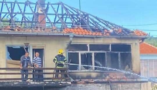 Požar u Velikom Trnovcu: Jedna osoba teže povređena 1