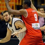 Selektivna "pravda" navijača: Slučaj Raduljica uzburkao strasti na tribini, ali nije nije jedini "partizanovac" u Zvezdi i obratno 7