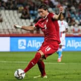 "Basketaš" Dušan Vlahović ne opterećuje se Mitrovićem 15