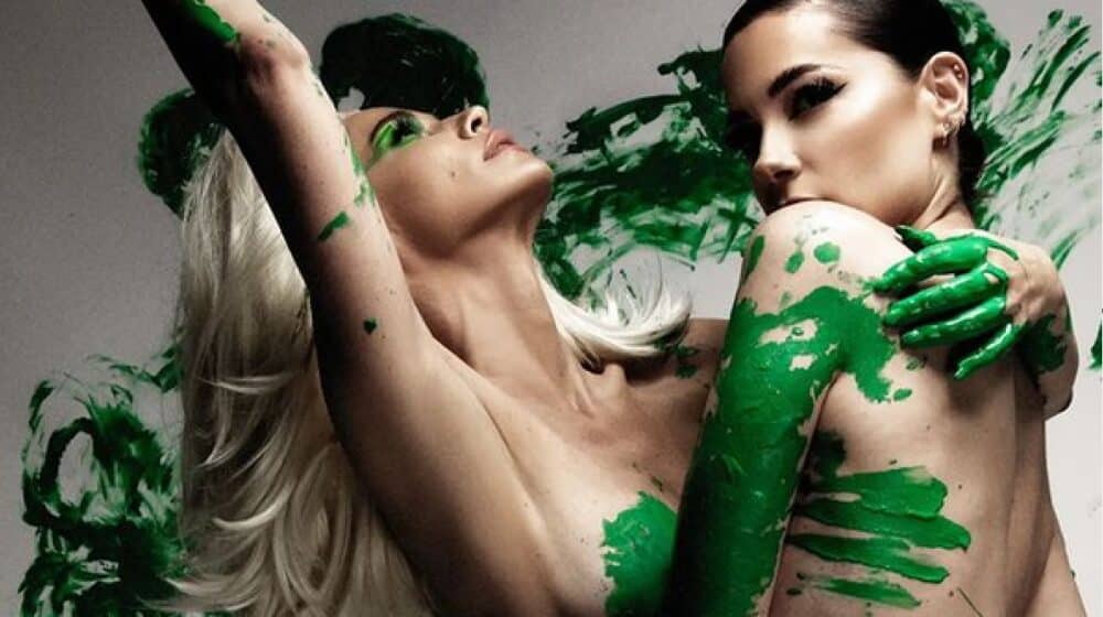 Provokativne fotografije Nataše Bekvalac i Sare Jo kao podrška Prajdu: "A, šta je ljubav nego Bog" 1